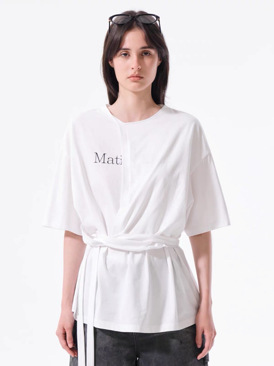 Matin Kim 不規則綁帶tee