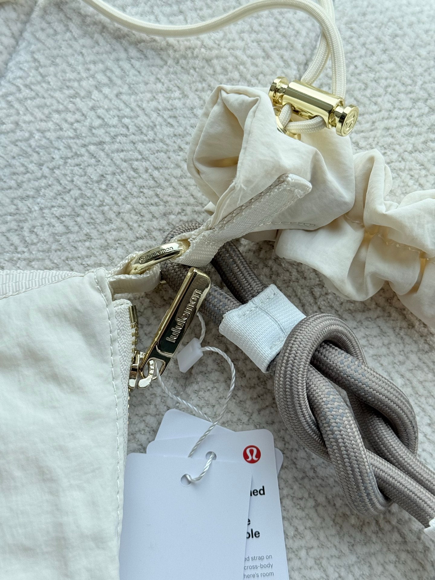 Lululemon 單肩斜咩袋