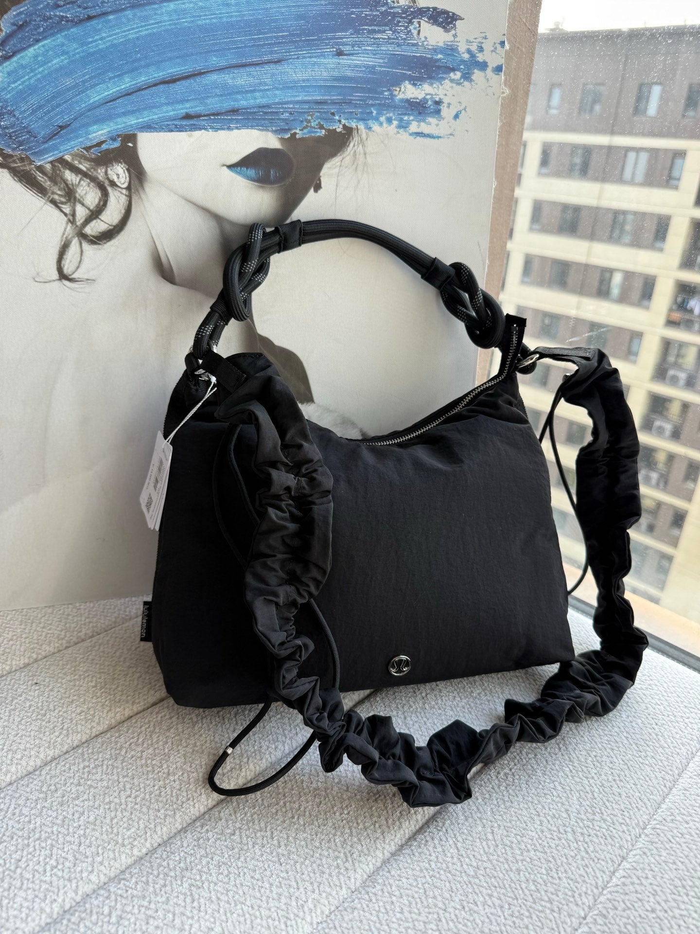 Lululemon 單肩斜咩袋