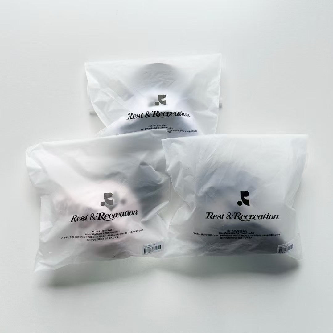 Rest &amp; recreation 撞色帽