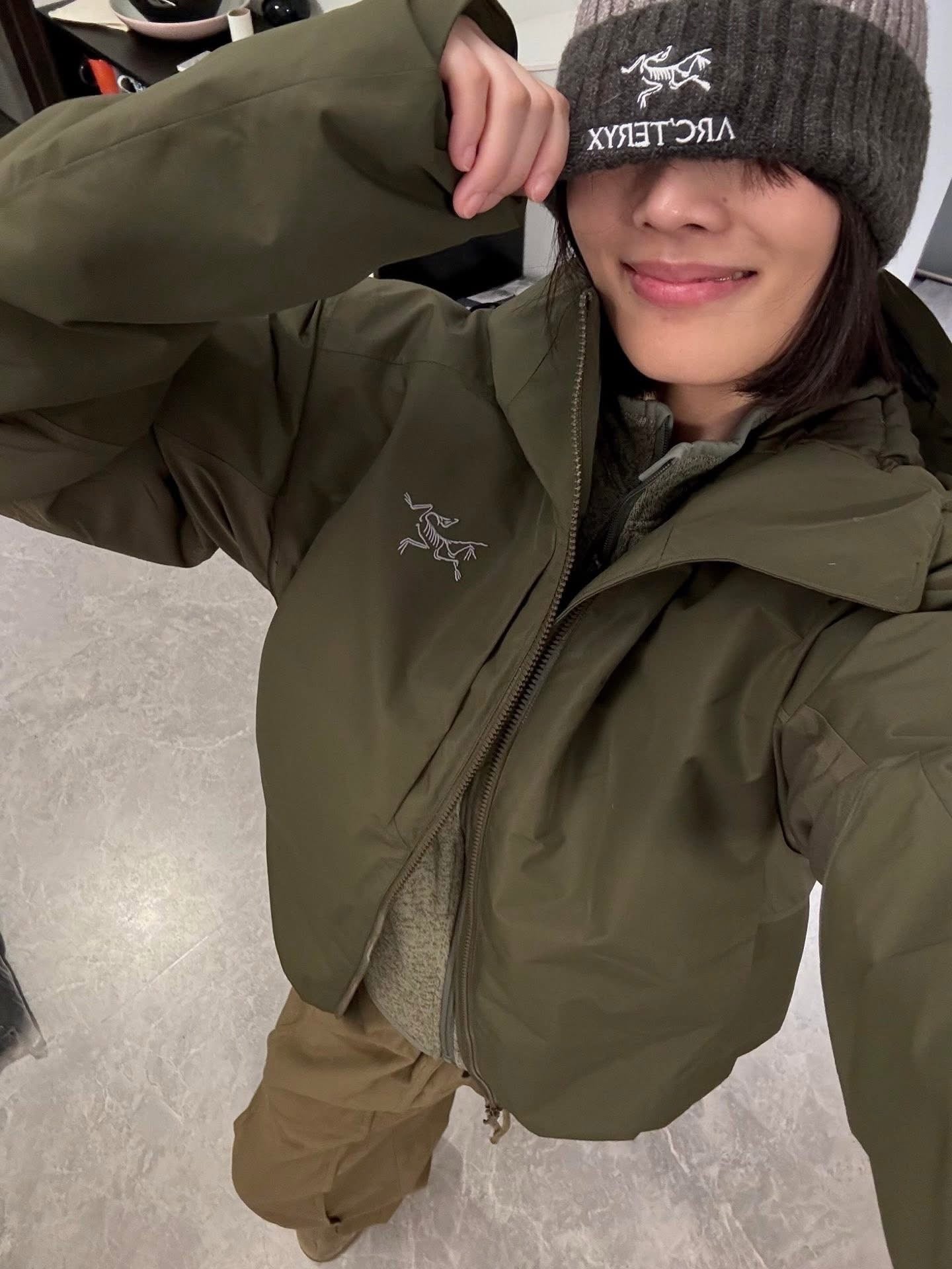 Arcteryx 防風防水羽絨