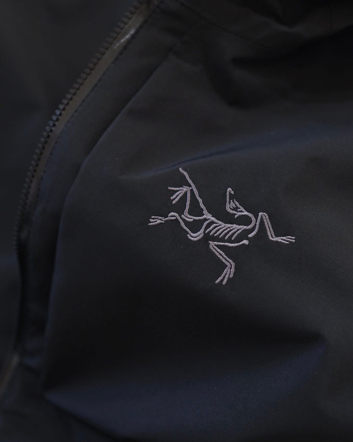Arcteryx 防風防水羽絨
