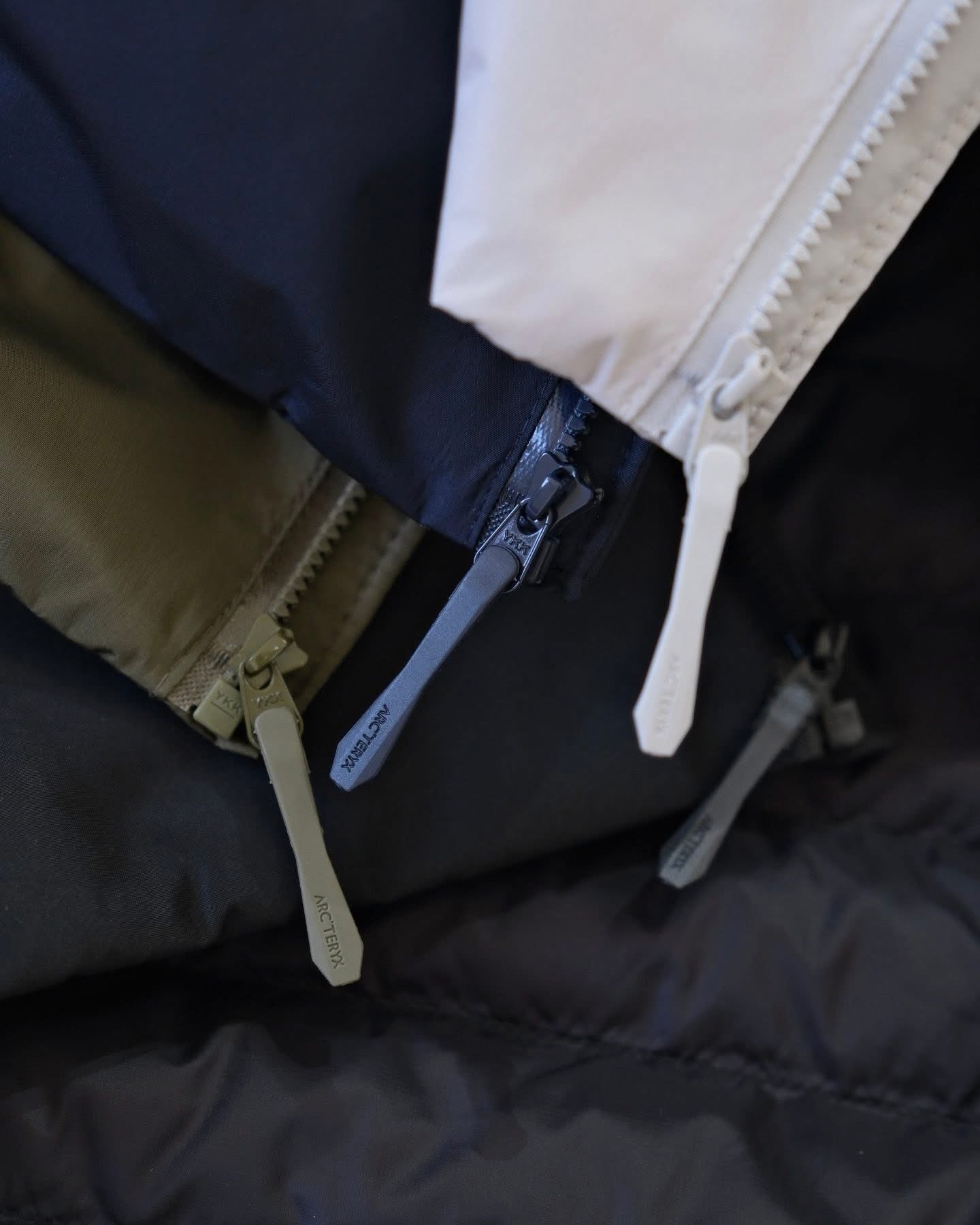 Arcteryx 防風防水羽絨