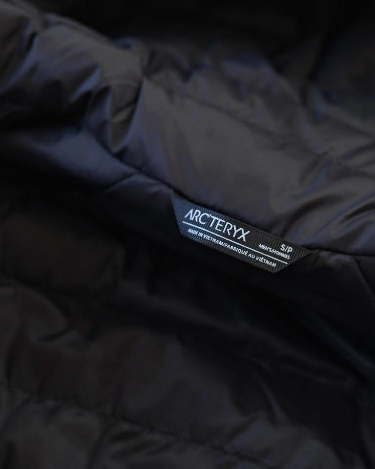 Arcteryx 防風防水羽絨