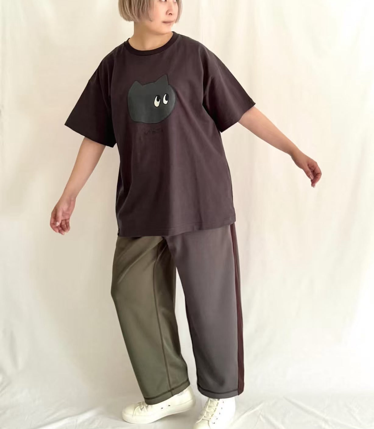 貓貓tee