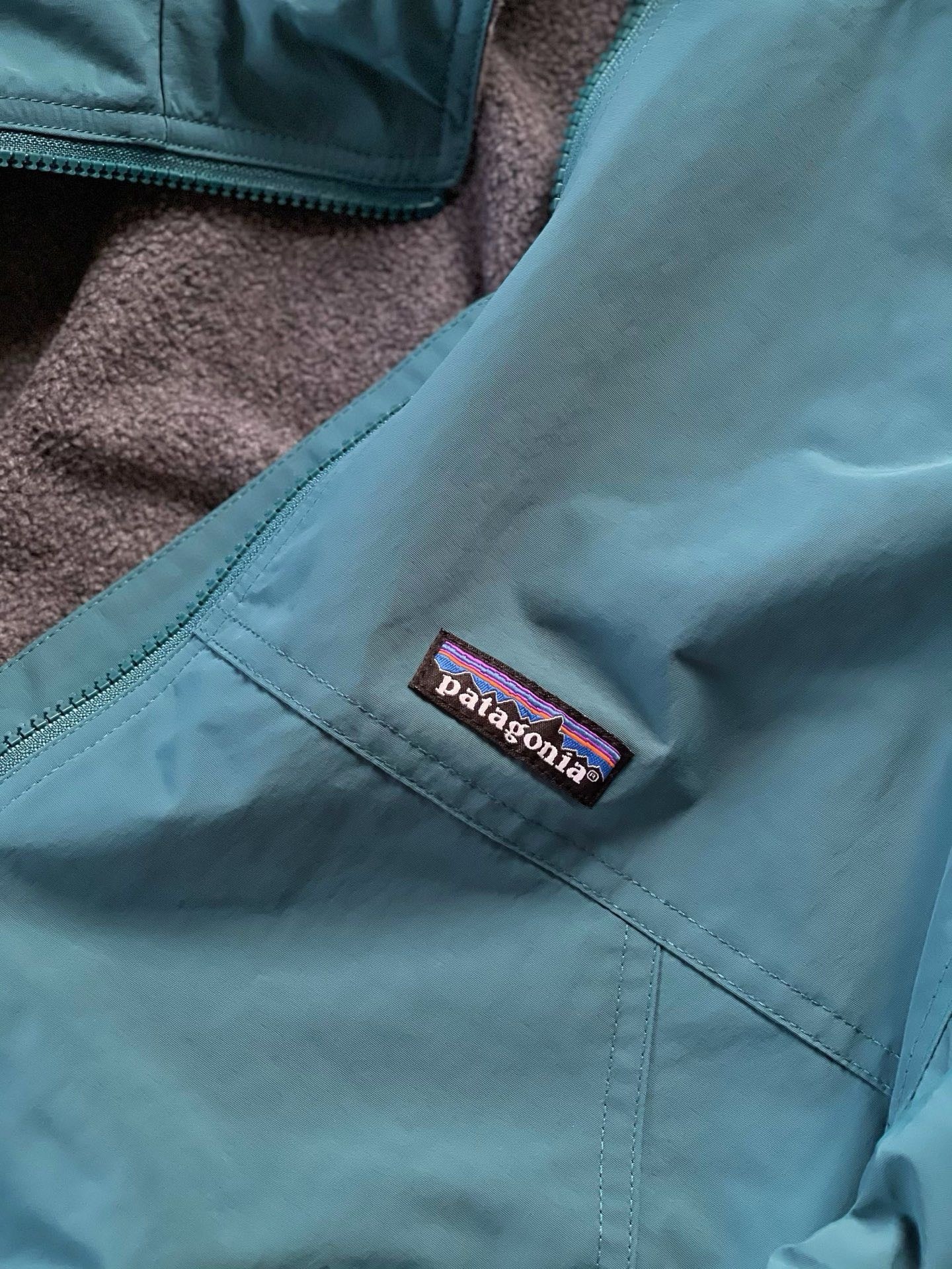 Patagonia 防水抓絨外套