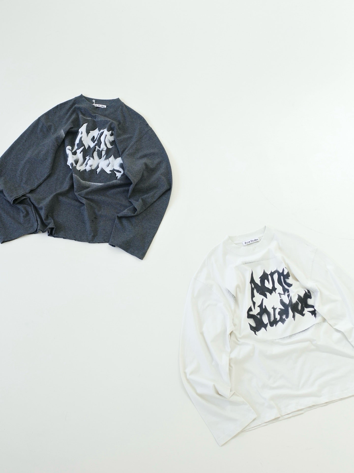 Acne studios 造舊破洞長袖tee