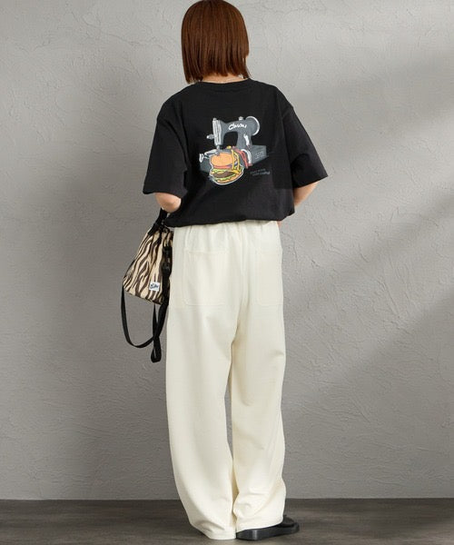 Chums burger tee