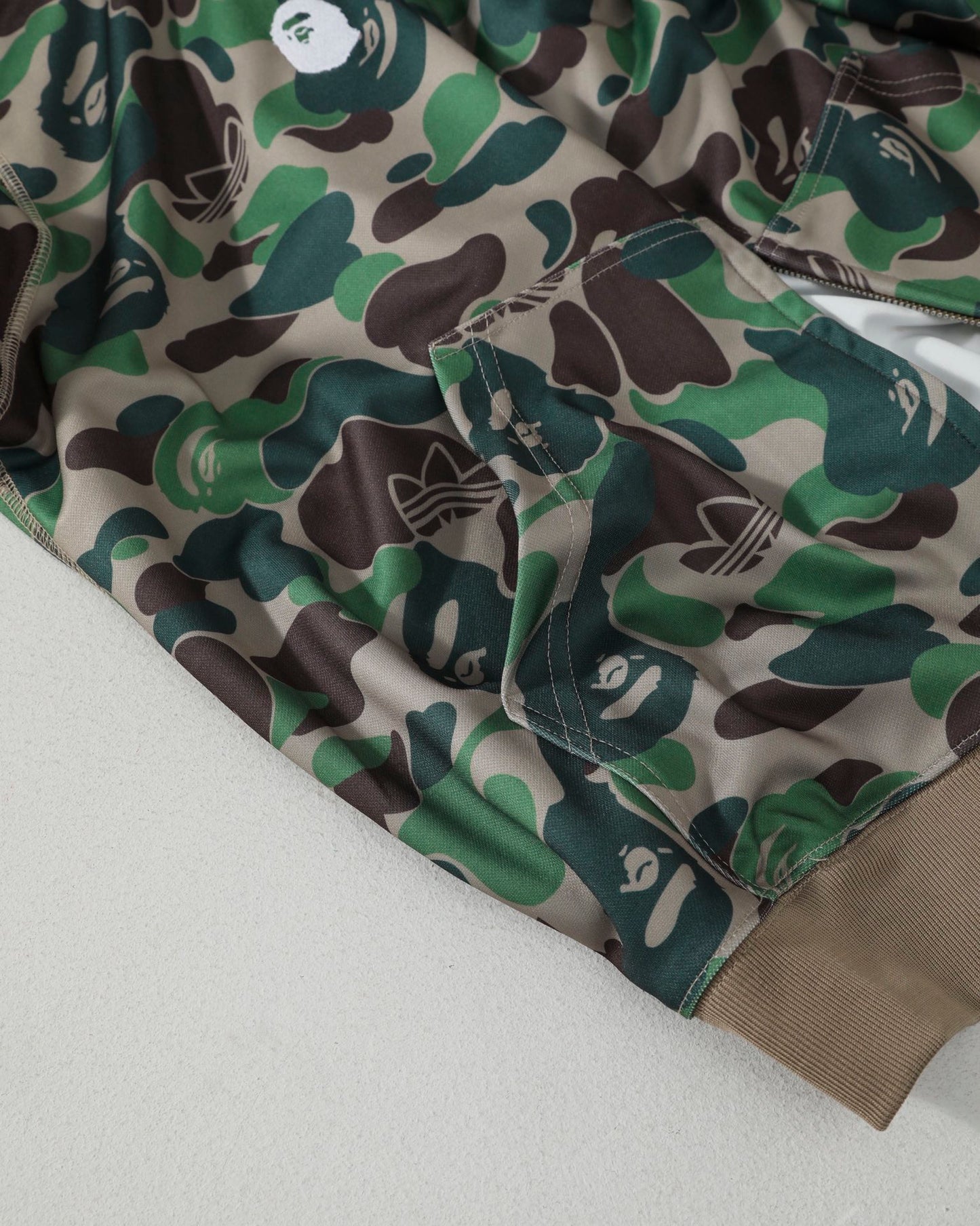 Adidas x bape 迷彩jacket