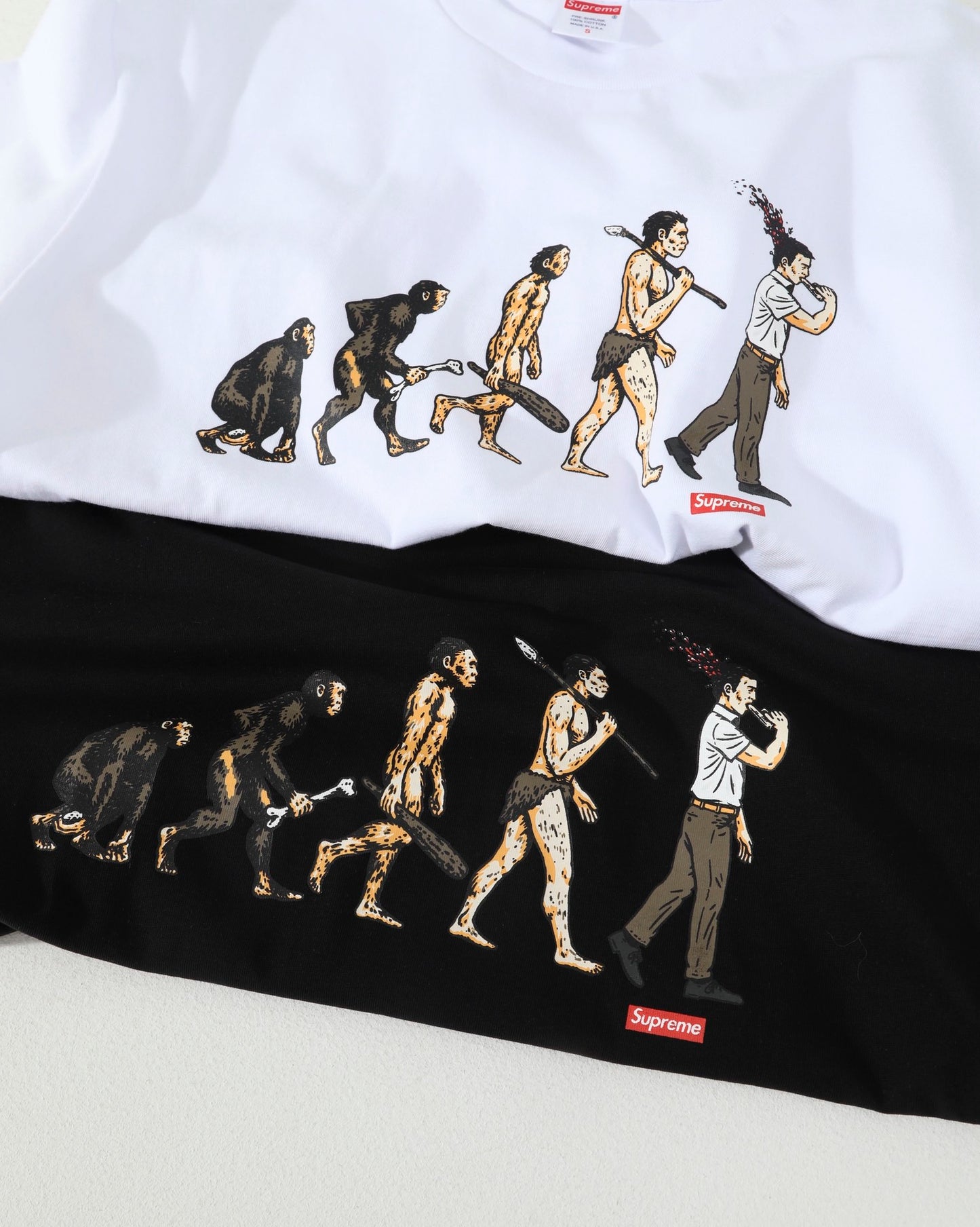 Supreme 印花tee