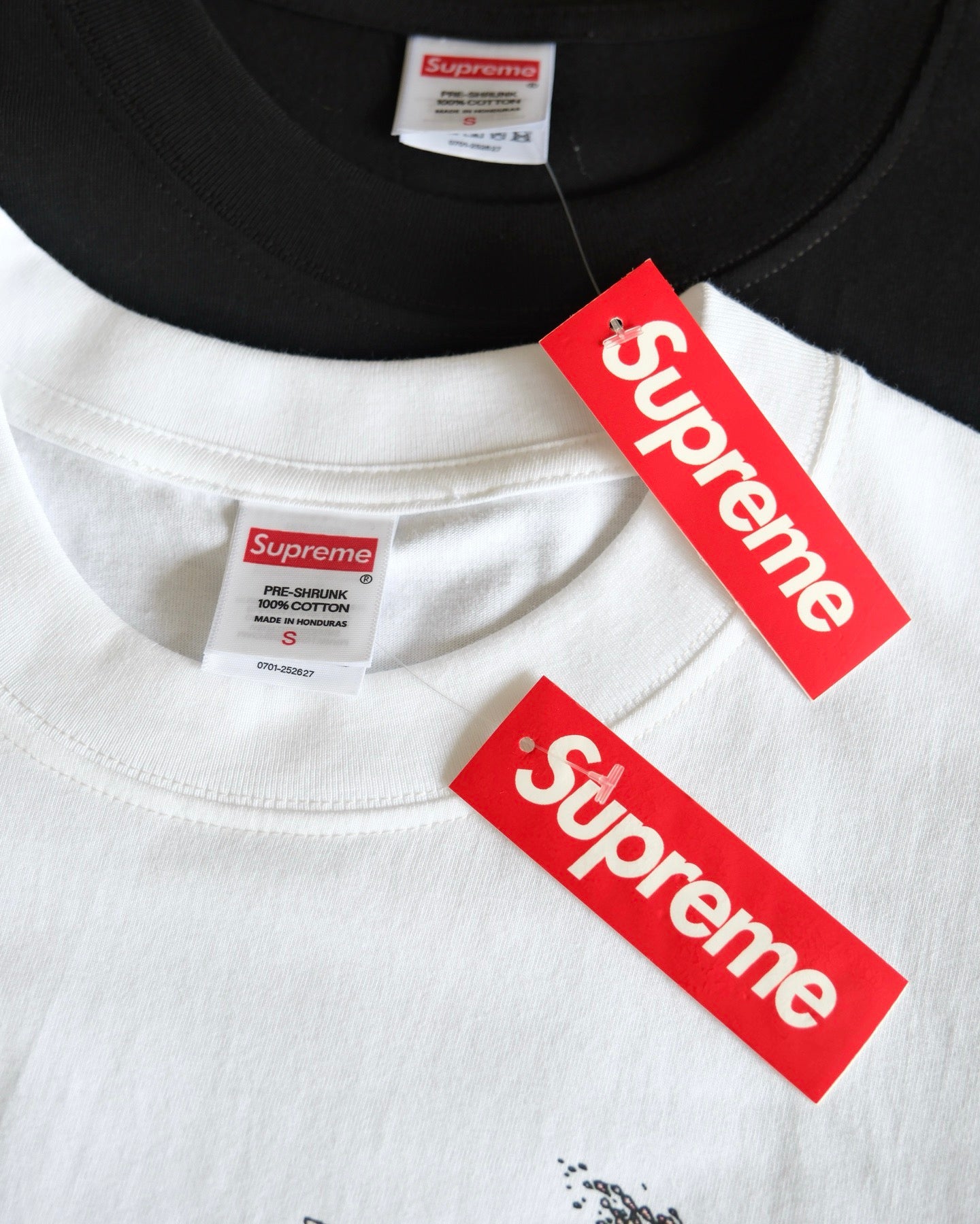 Supreme 印花tee