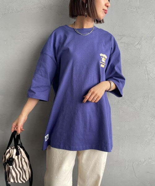 Chums penguin logo tee