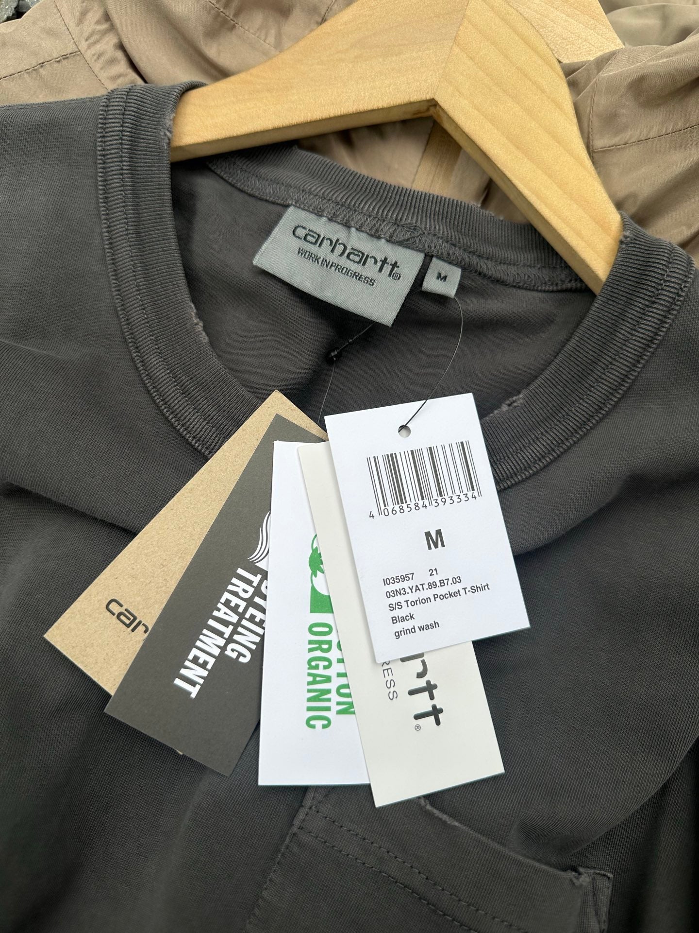 Carhartt pocket tee