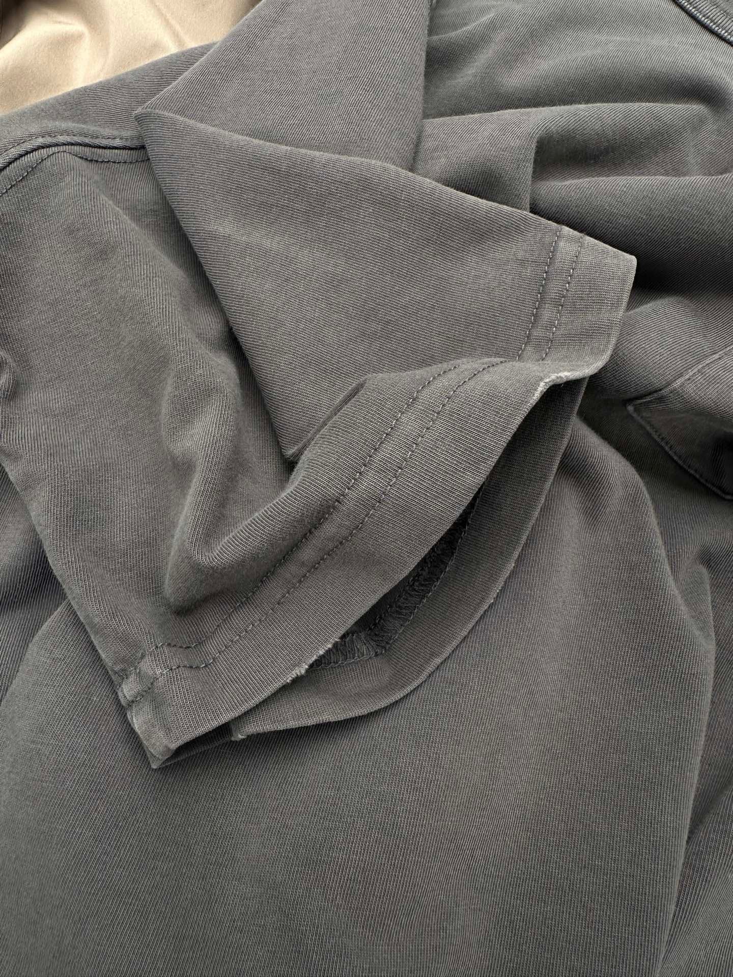 Carhartt pocket tee
