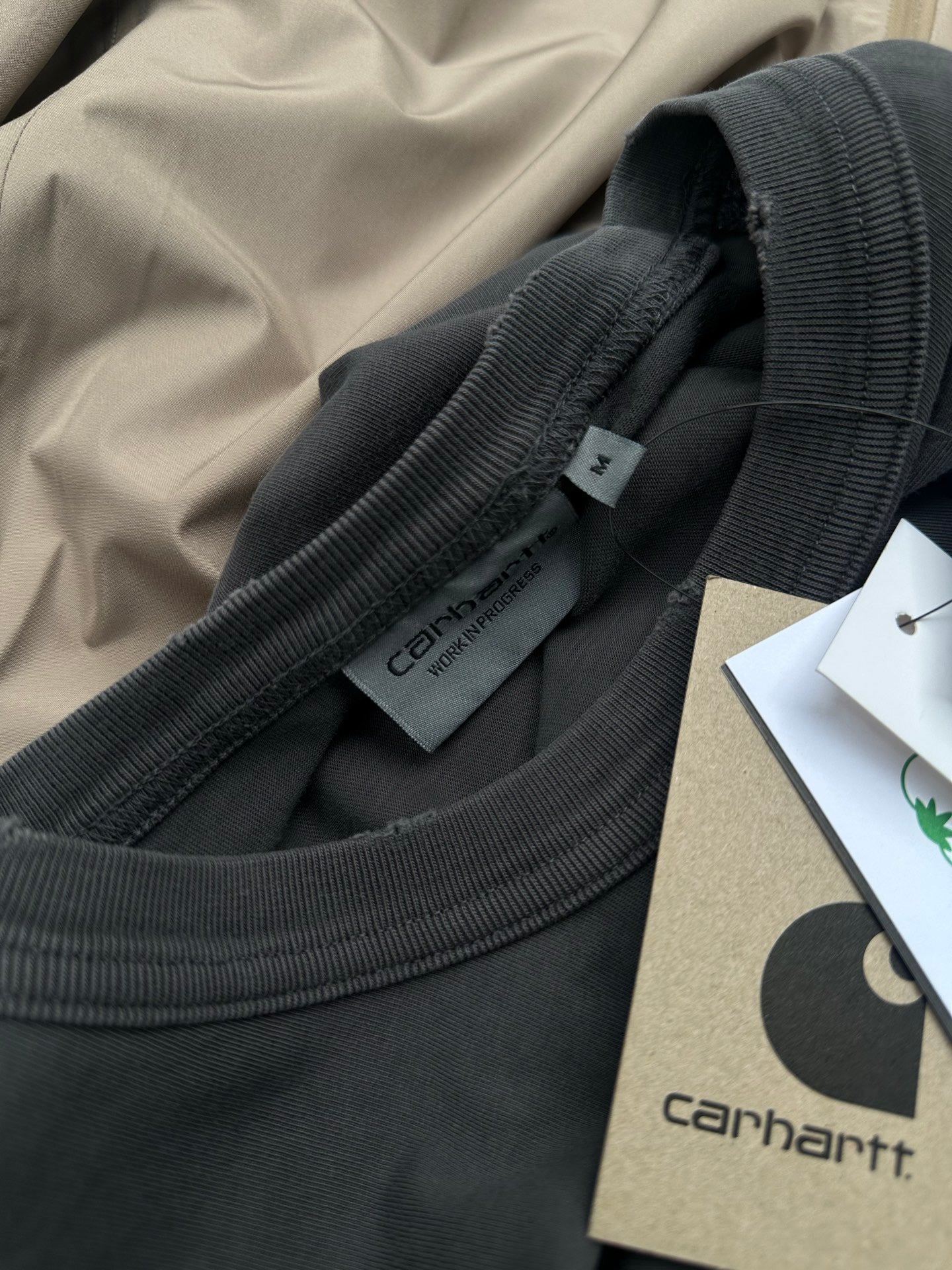 Carhartt pocket tee