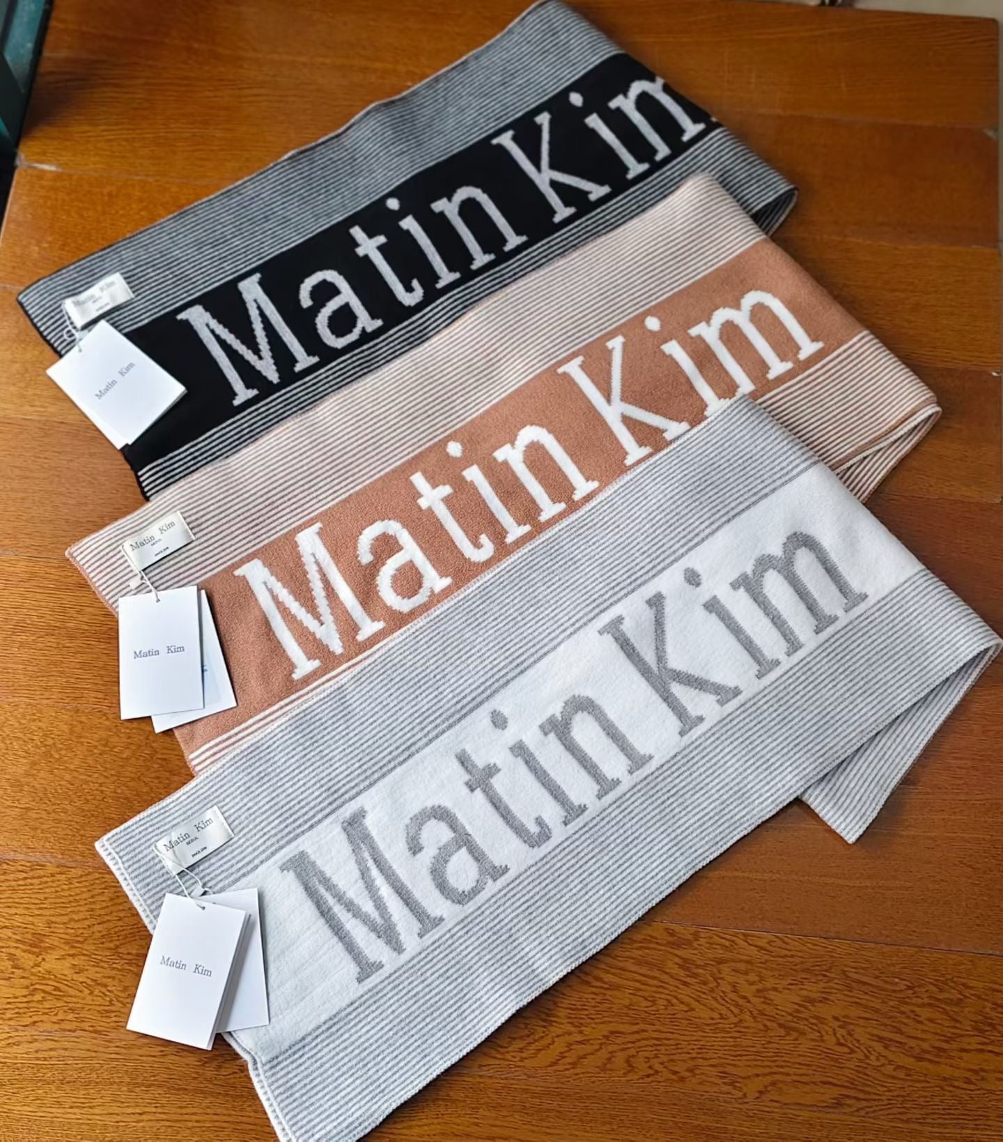 Matin Kim 針織頸巾