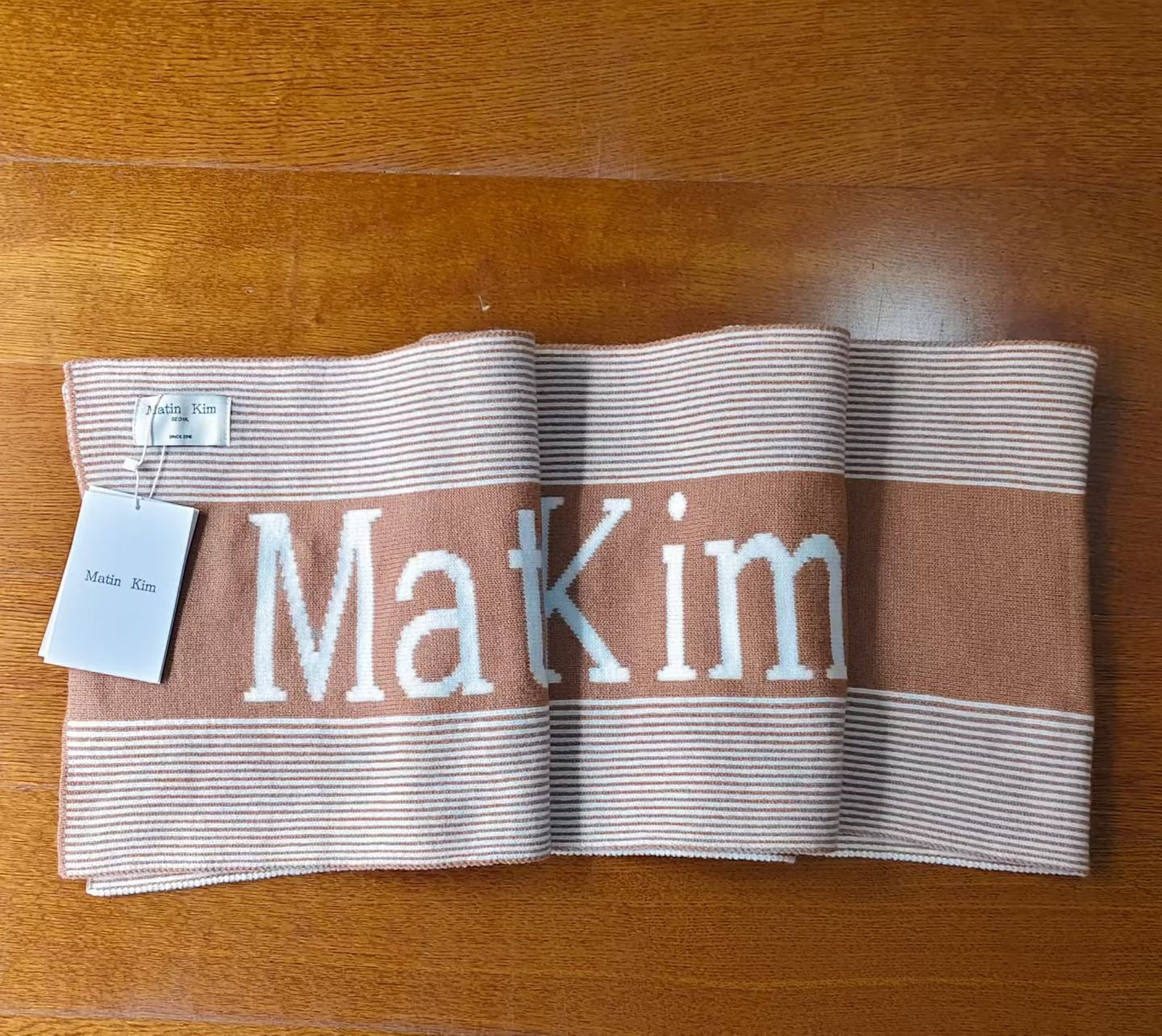 Matin Kim 針織頸巾