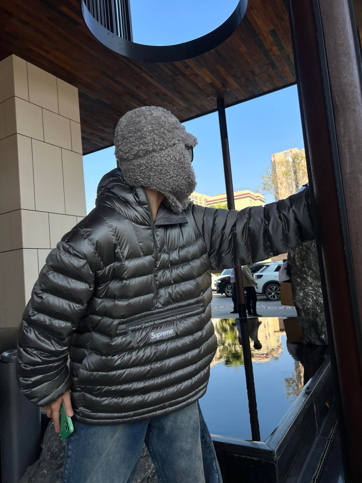 Supreme羽絨