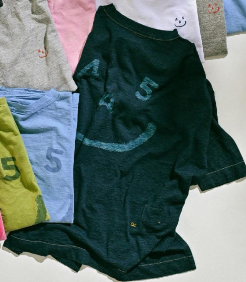 45R smile tee