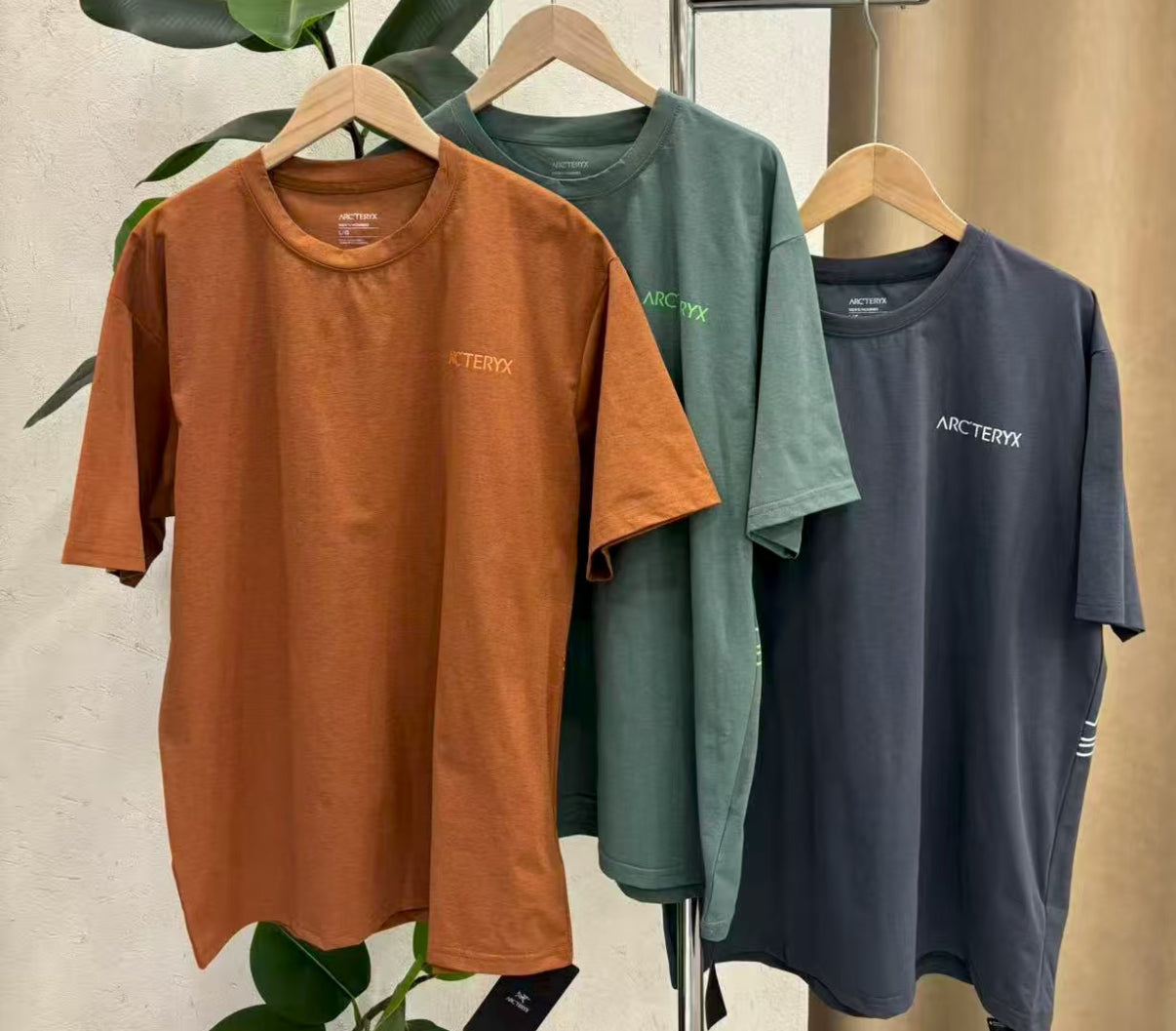 Arcteryx 速乾tee