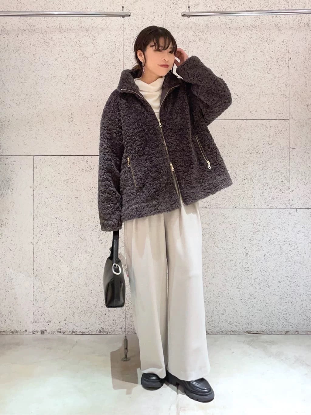 Pou Dou Dou毛毛外套