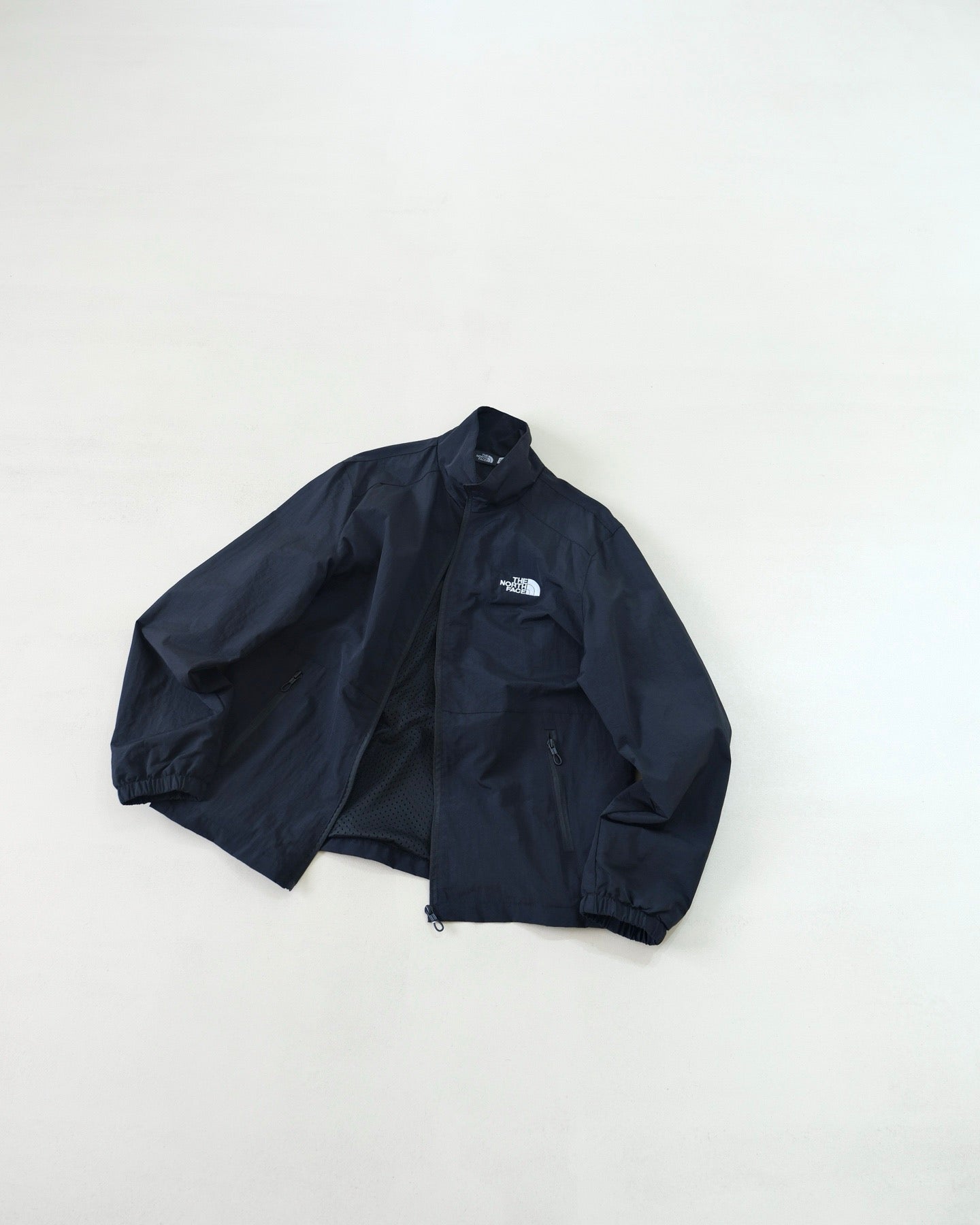 TNF 風褸