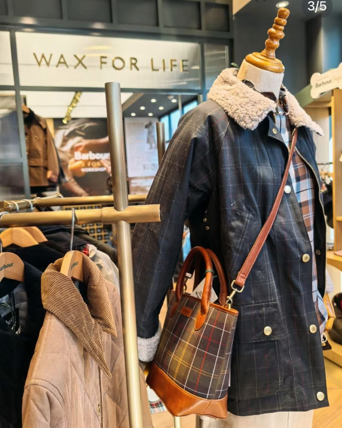 Barbour 羊羔毛格外套