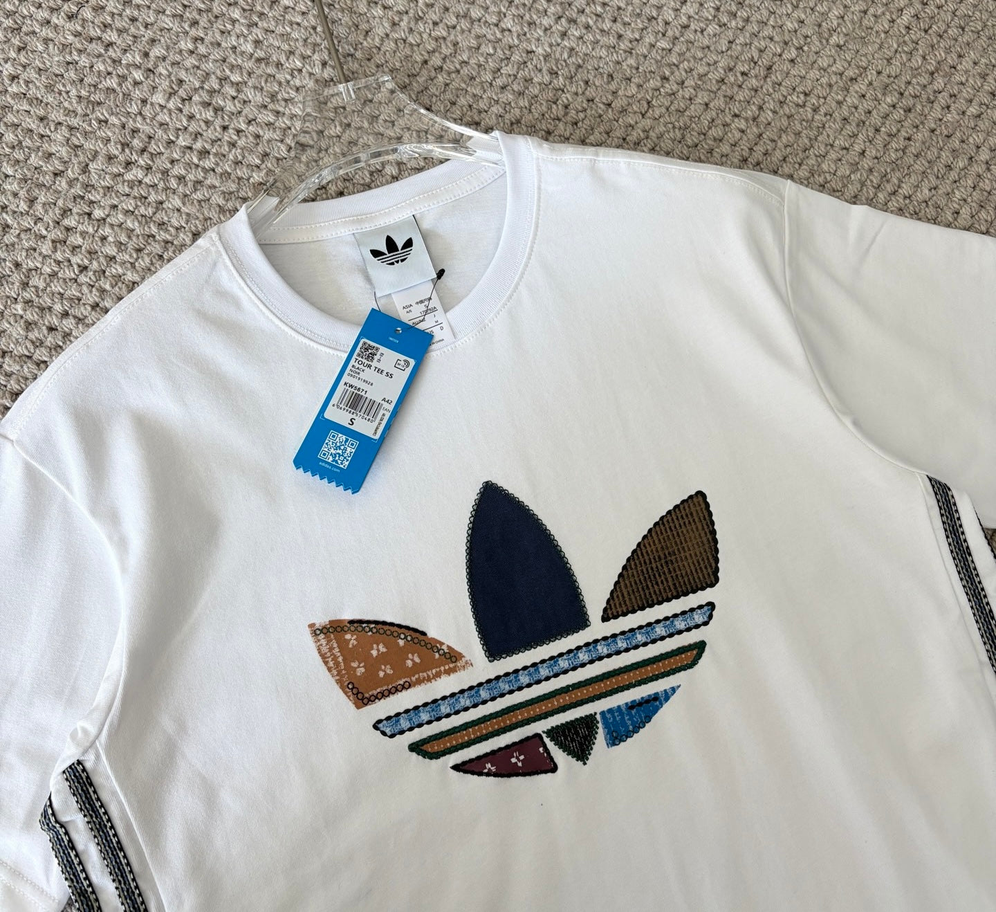 Adidas tee