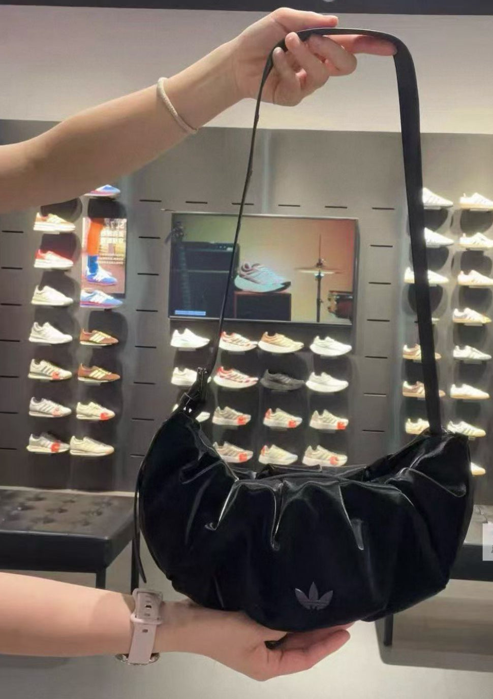 Adidas 雲朵袋