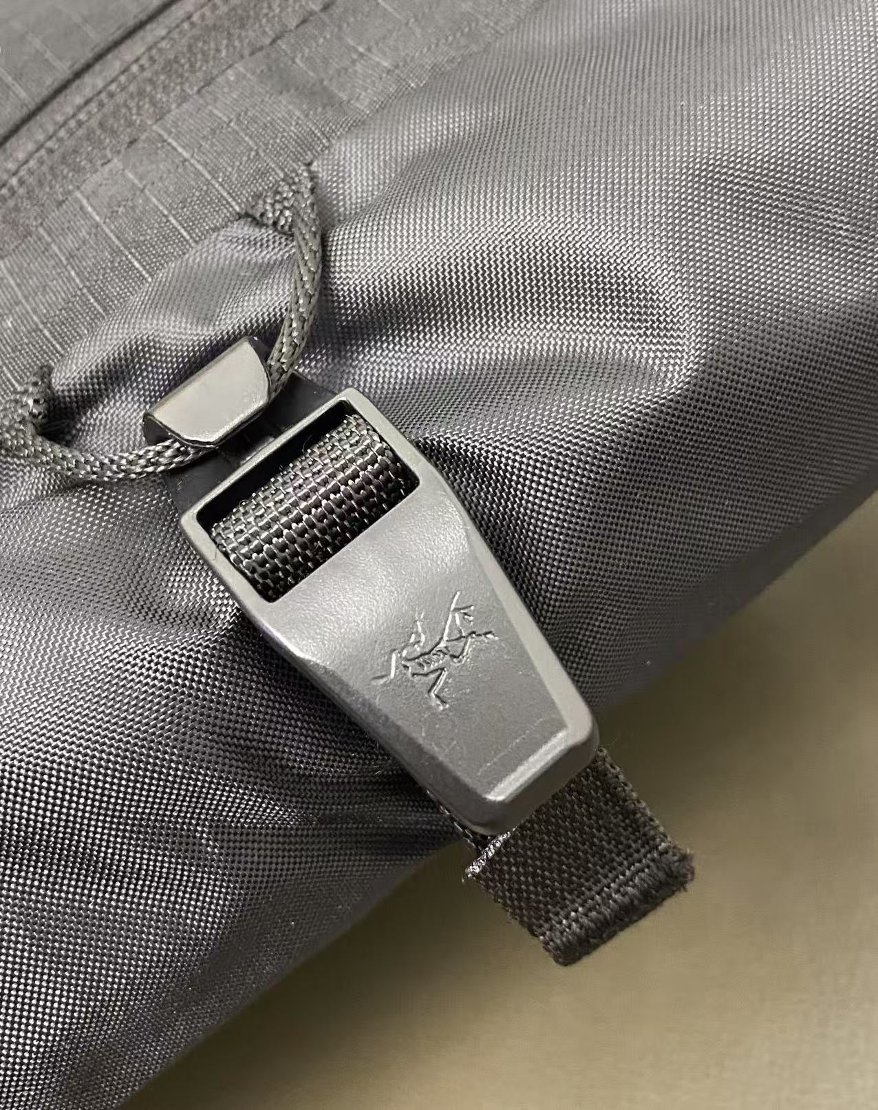 Arcteryx Granville斜咩袋