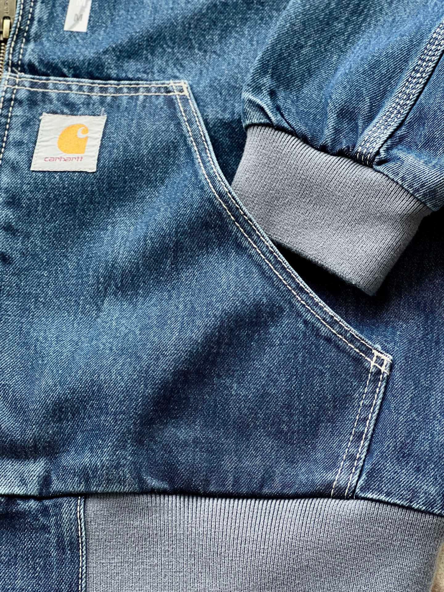 Carhartt 牛仔zip up jacket