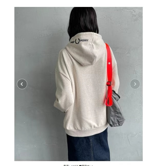 Fred perry 刺繡hoodies