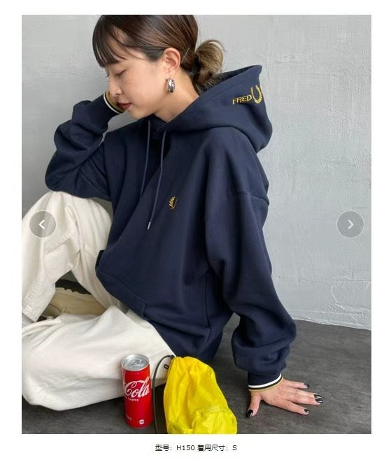 Fred perry 刺繡hoodies