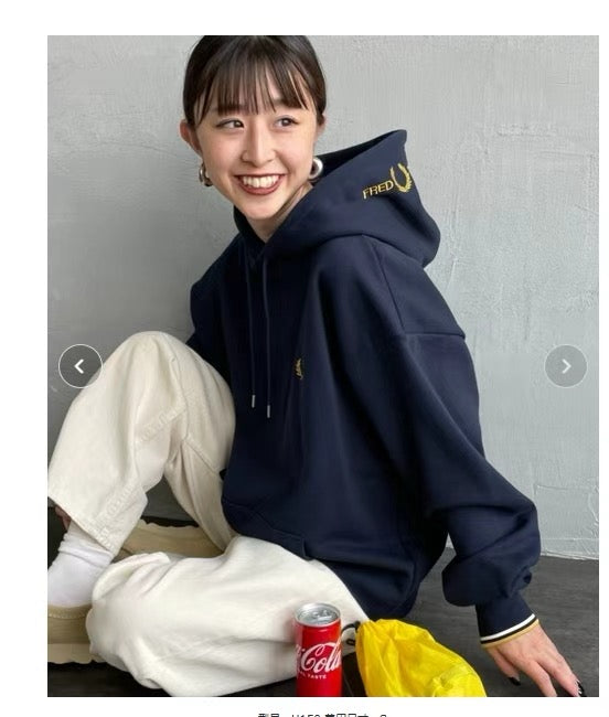 Fred perry 刺繡hoodies