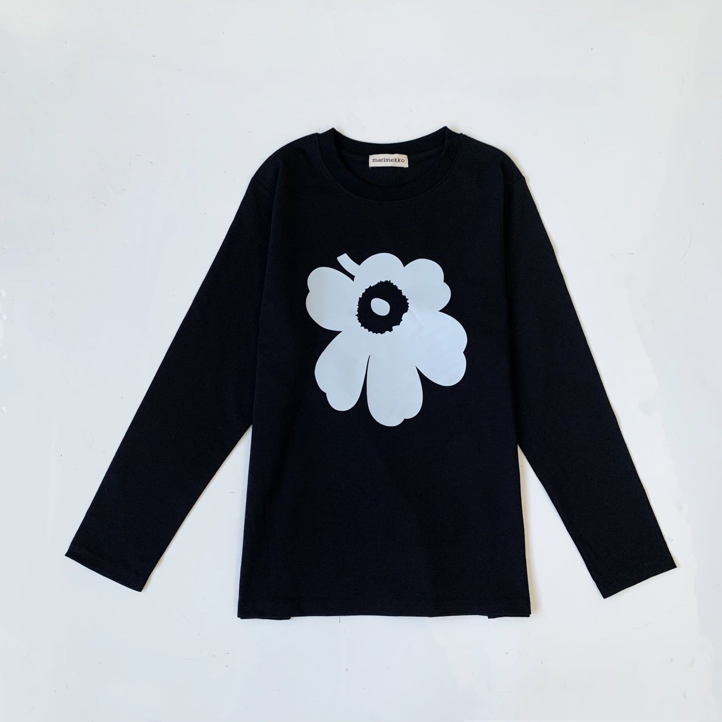 Marimekko flower長袖印花tee