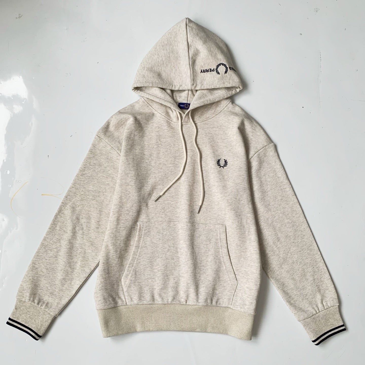 Fred perry 刺繡hoodies