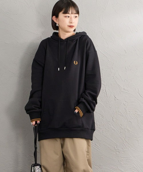 Fred perry 刺繡hoodies