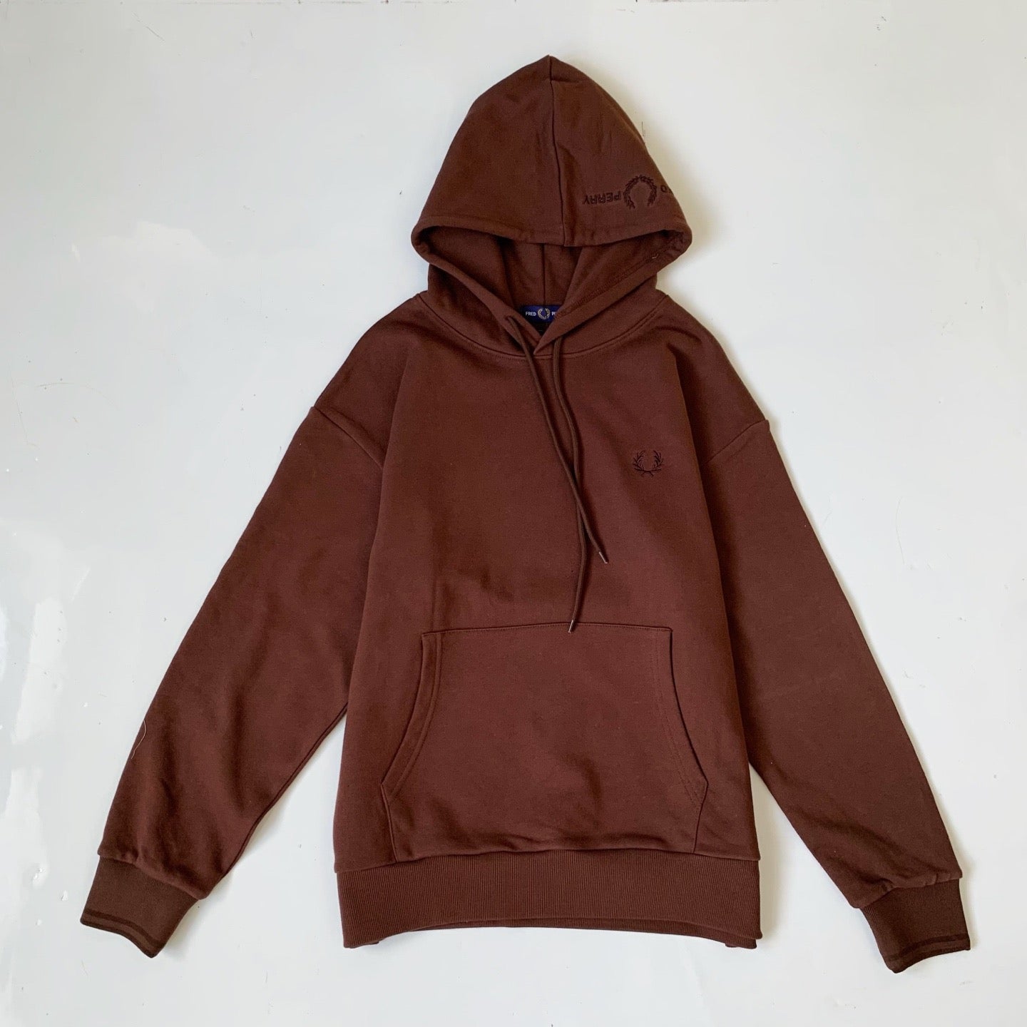 Fred perry 刺繡hoodies