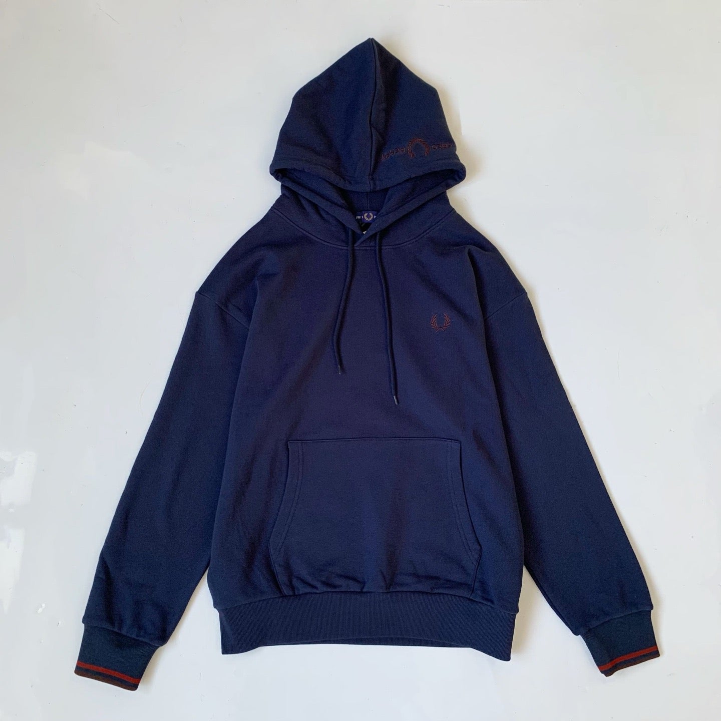 Fred perry 刺繡hoodies