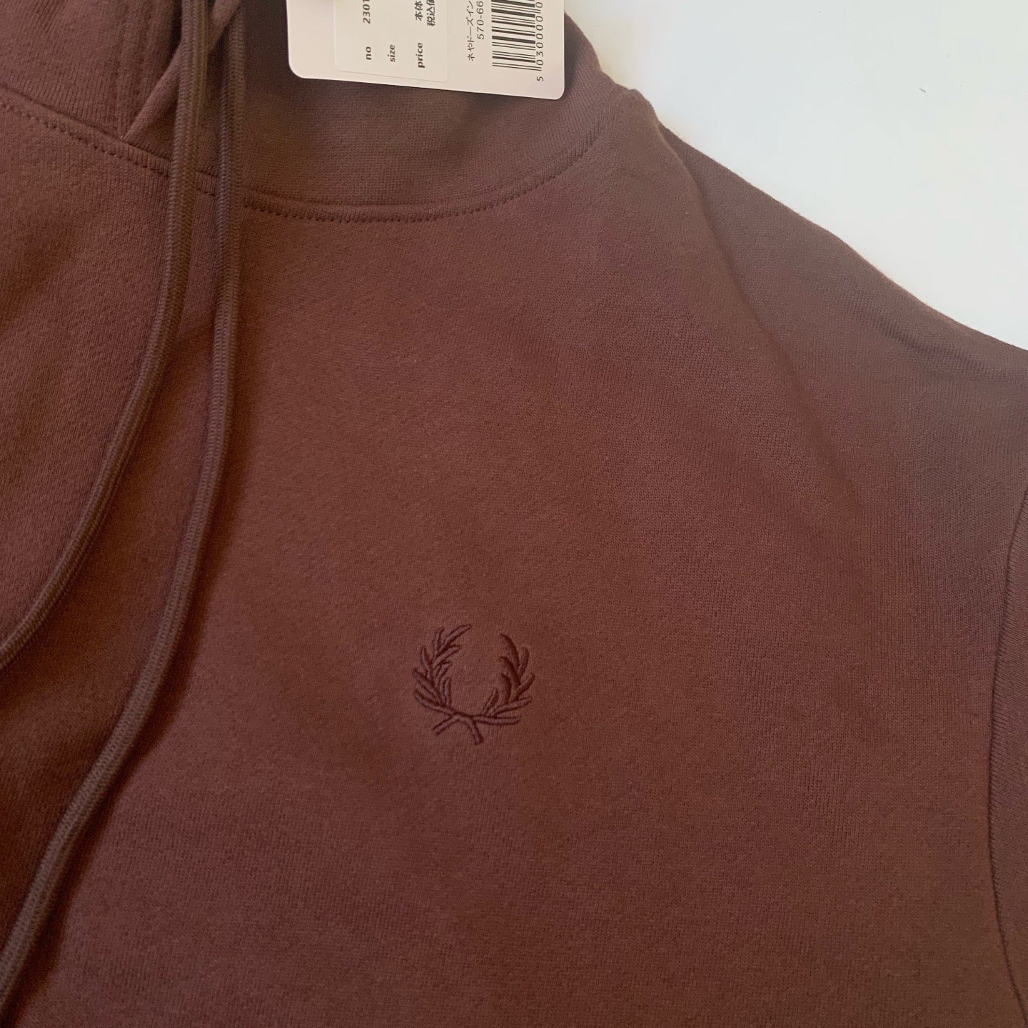 Fred perry 刺繡hoodies