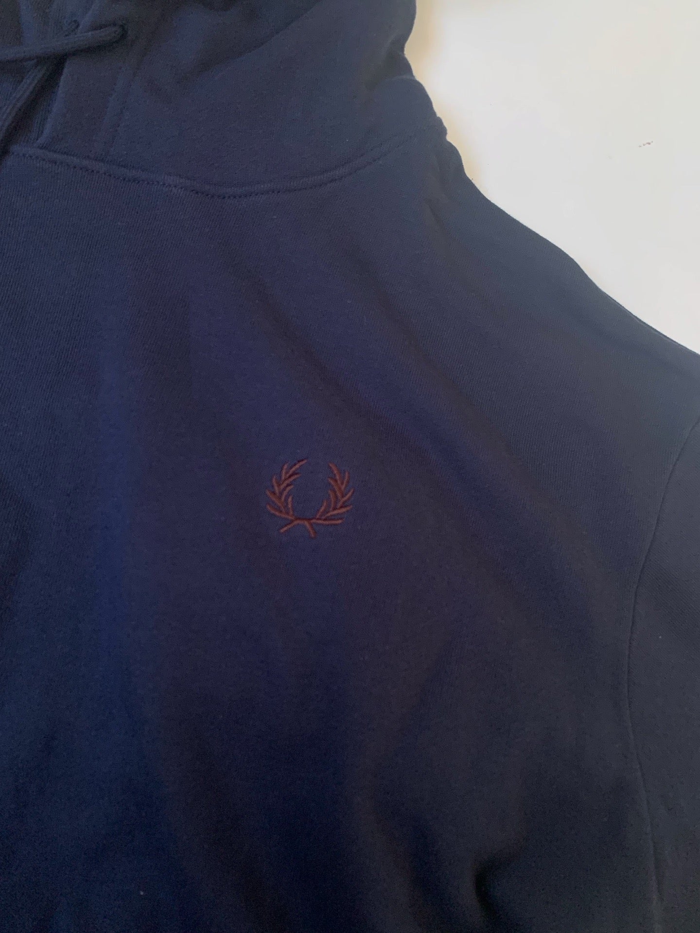 Fred perry 刺繡hoodies