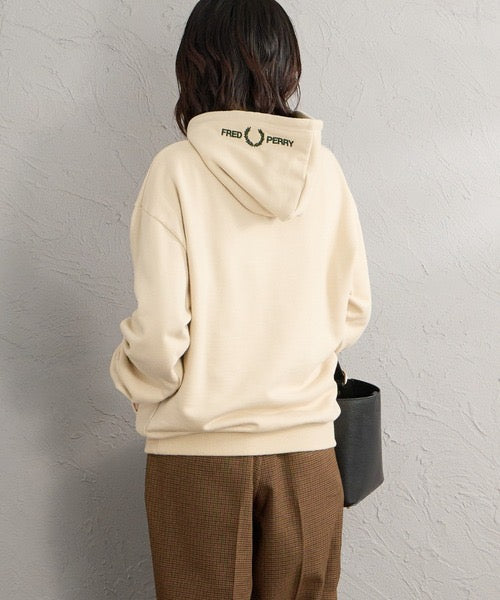 Fred perry 刺繡hoodies