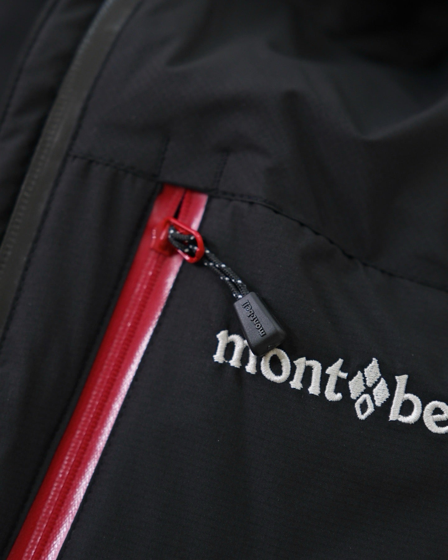 Mont-bell superdrytec 羽絨