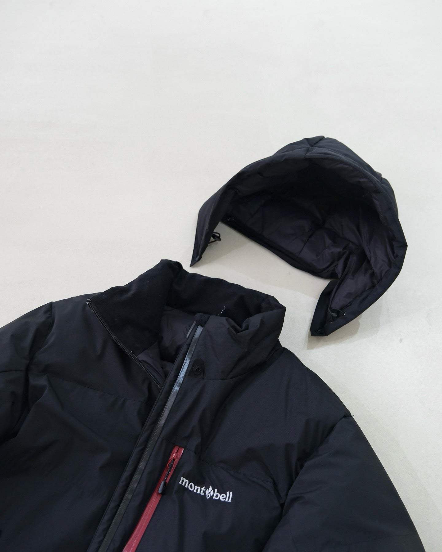 Mont-bell superdrytec 羽絨