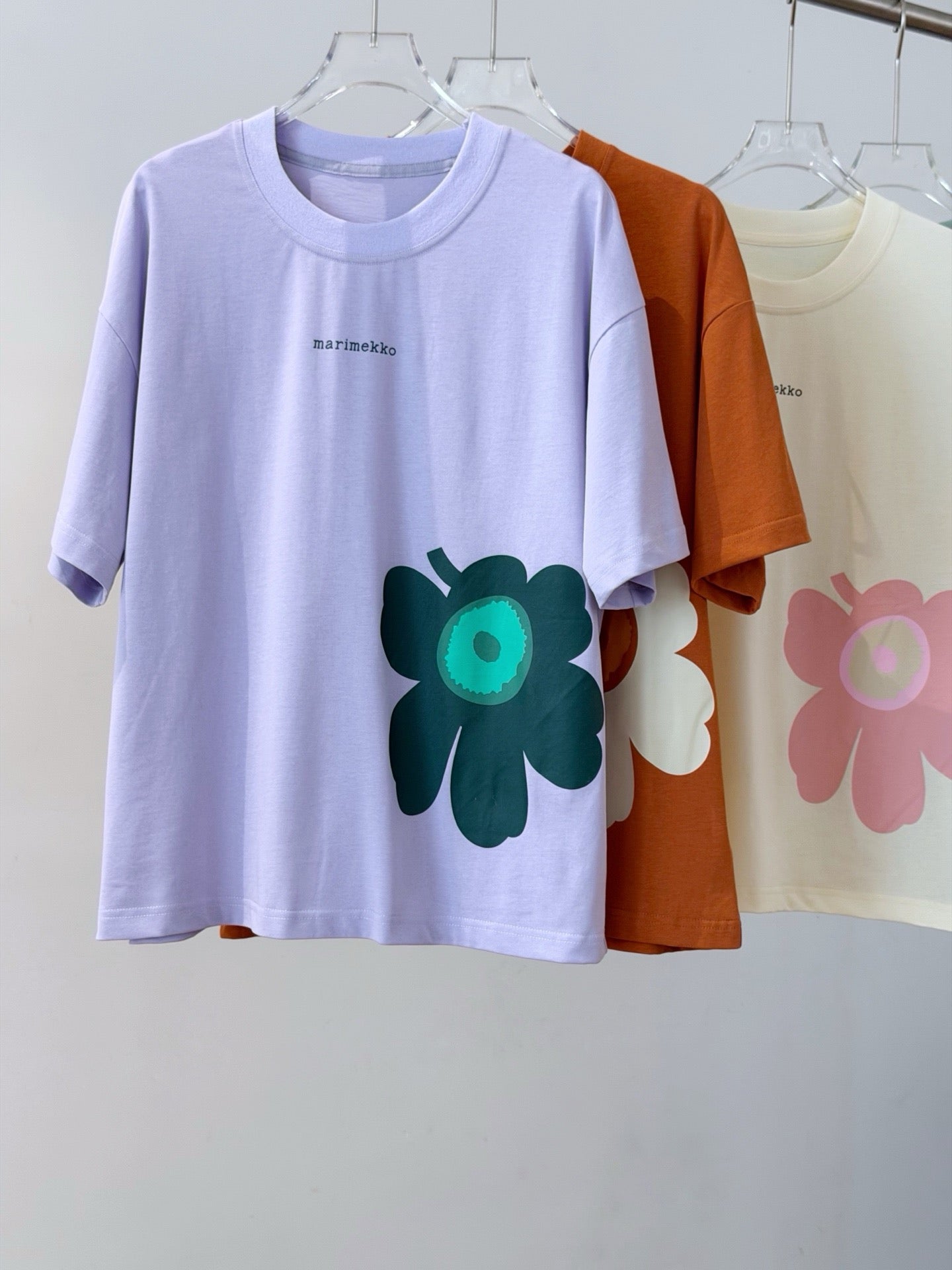 Marimekko flower tee