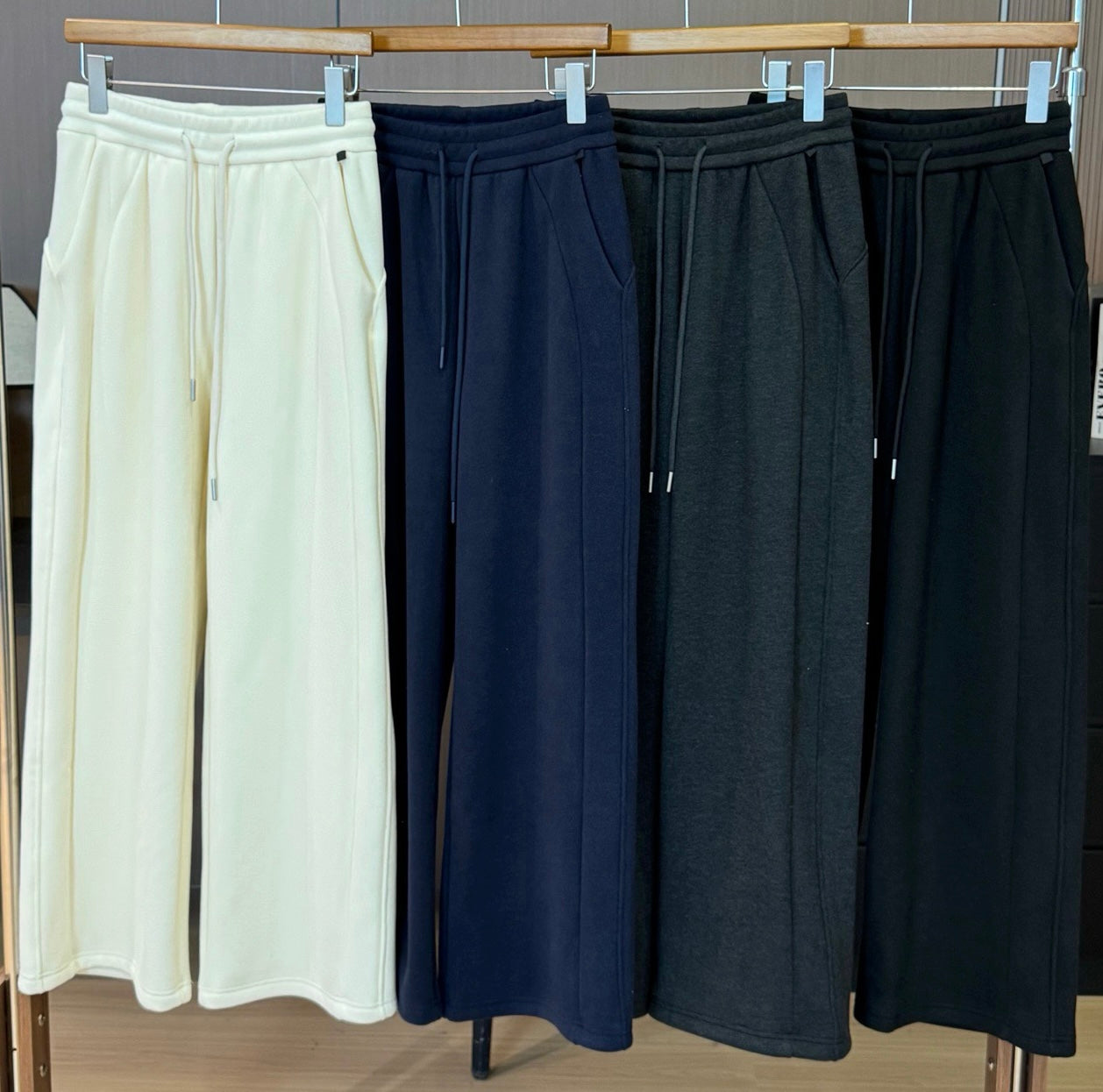 Lululemon Scuba中腰闊腳運動褲