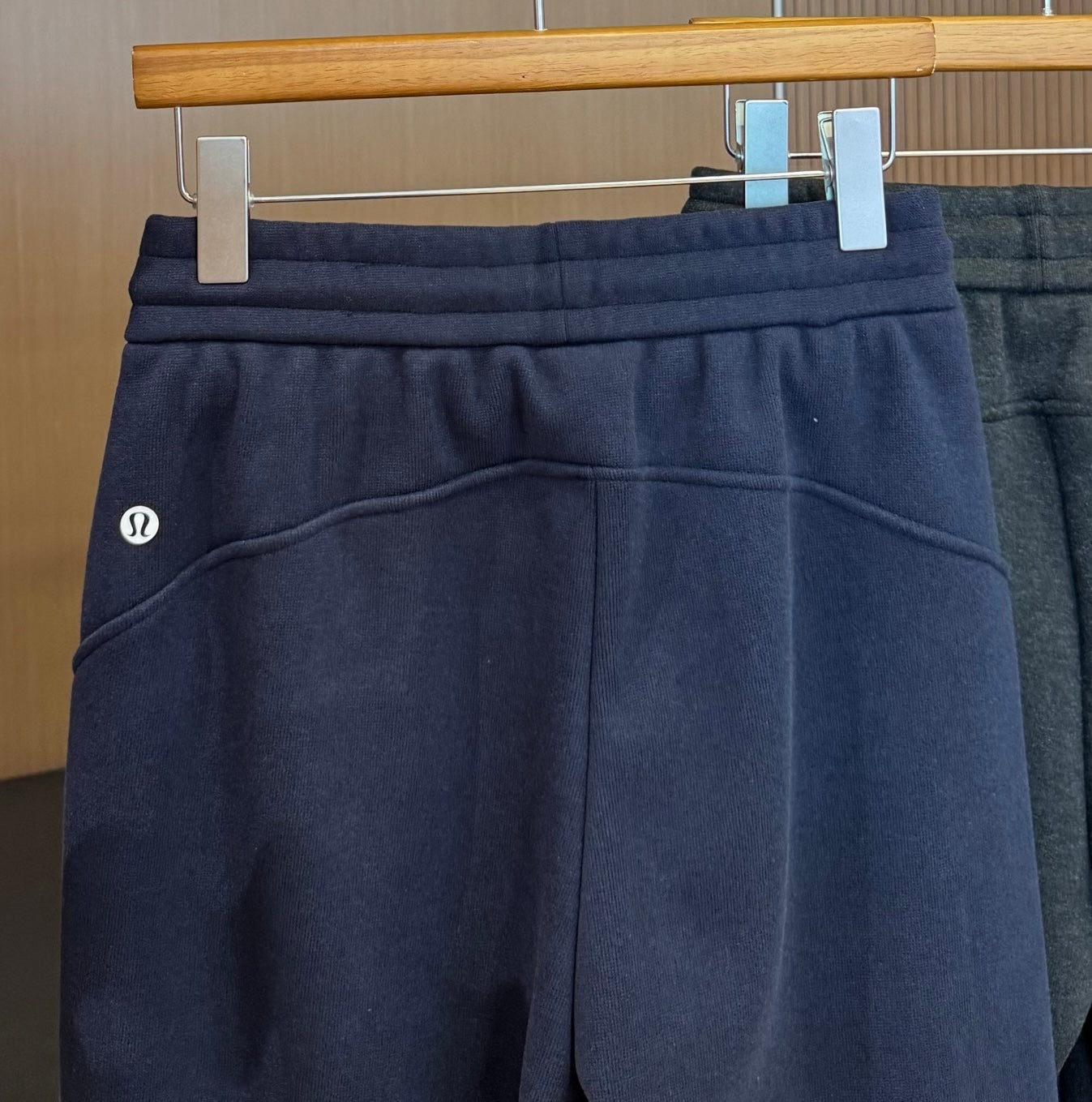 Lululemon Scuba中腰闊腳運動褲