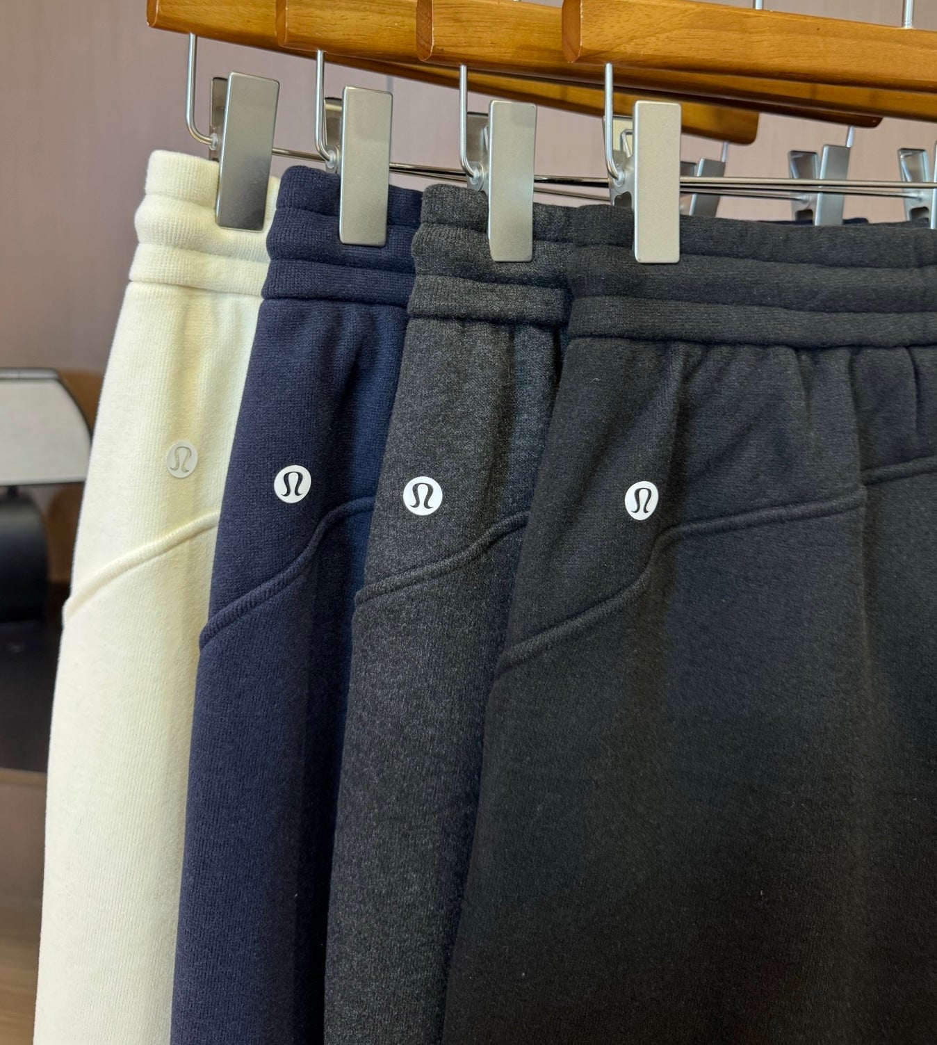 Lululemon Scuba中腰闊腳運動褲