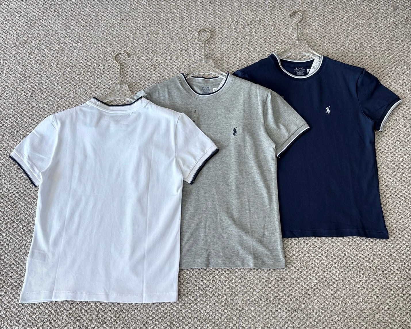 Polo撞色tee