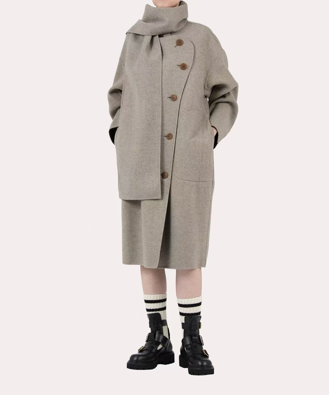 Vivienne Westwood 雙面羊毛褸連頸巾